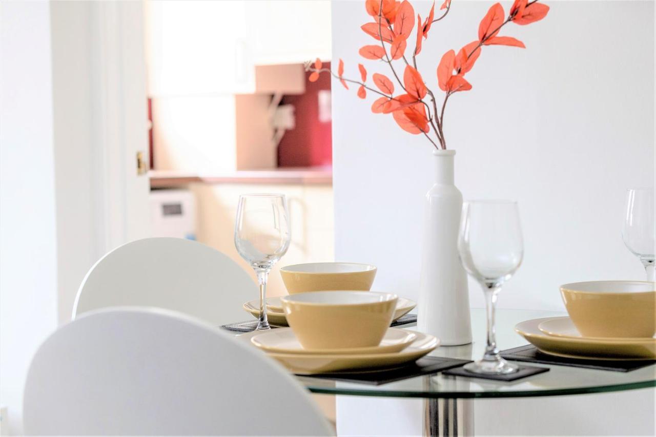 Stunning 1 Bed At Holyrood Palace & Arthurs Seat Edinburgh Exterior photo